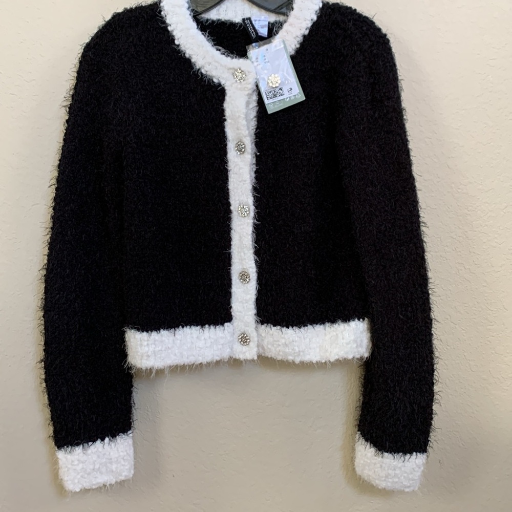 H&M Sweater - Picture 4 of 7